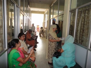 medical-camp-gurmat-parsar-07